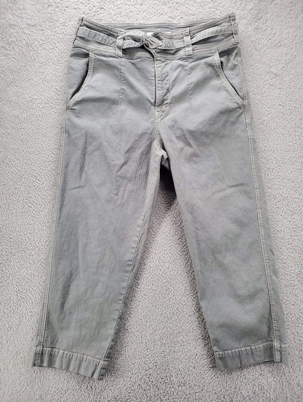 Anthropologie Capri Pants Womens Size 29 Straight Leg Gray Belted